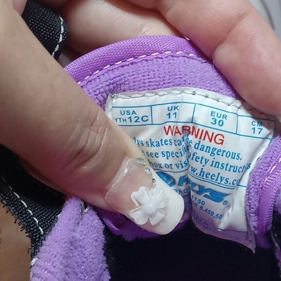 Heelys youth skate shoes size 12 - Picture 7 of 9